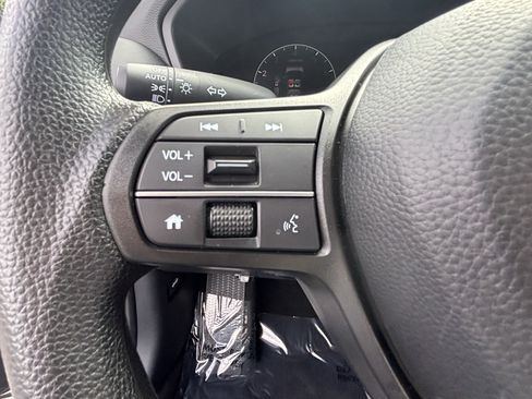 Used 2027 Honda HR-V LX image 25