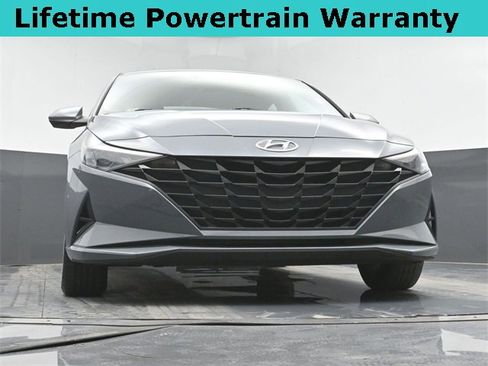 Used 2022 Hyundai Elantra SEL image 39