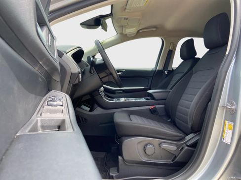 Used 2023 Ford Edge SE w/ Black Appearance Package AWD/4WD image 10