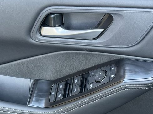 New 2026 Nissan Rogue SV AWD/4WD image 8