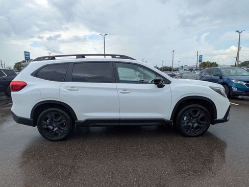 Used 2025 Subaru Ascent Bronze Edition AWD/4WD image 2