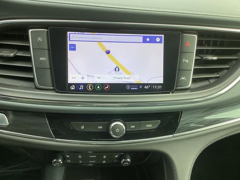 Used 2024 Buick Enclave Premium image 16