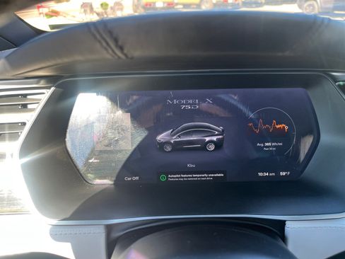 Used 2016 Tesla Model X image 10