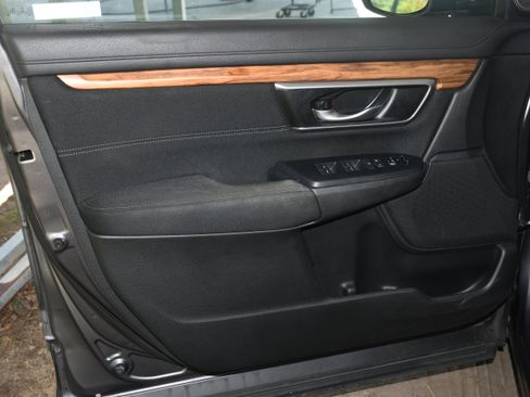 Used 2019 Honda CR-V EX image 10