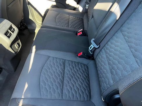 Used 2019 Chevrolet Equinox LT AWD/4WD image 25
