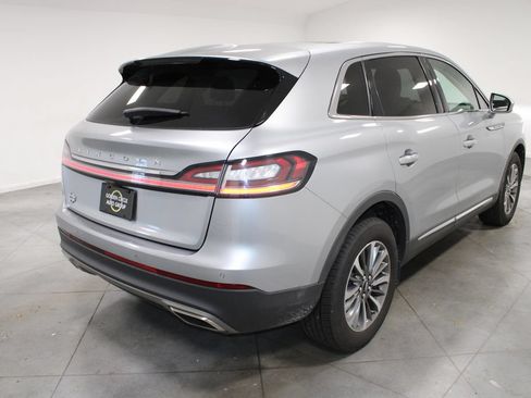 Used 2023 Lincoln Nautilus Reserve FWD image 9