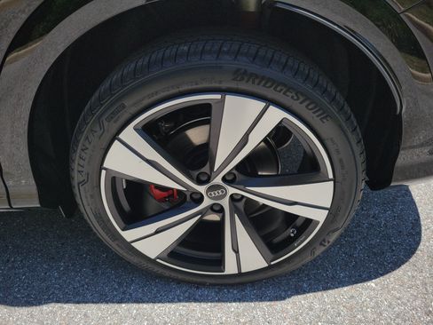 New 2026 Audi SQ5 Premium Plus AWD/4WD image 33
