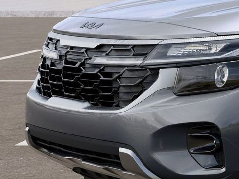 New 2025 Kia Seltos X-Line image 12