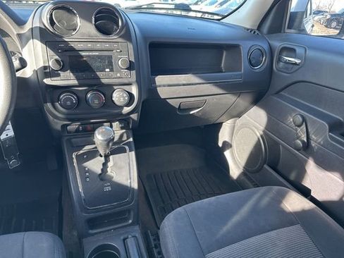 Used 2015 Jeep Patriot Sport image 13