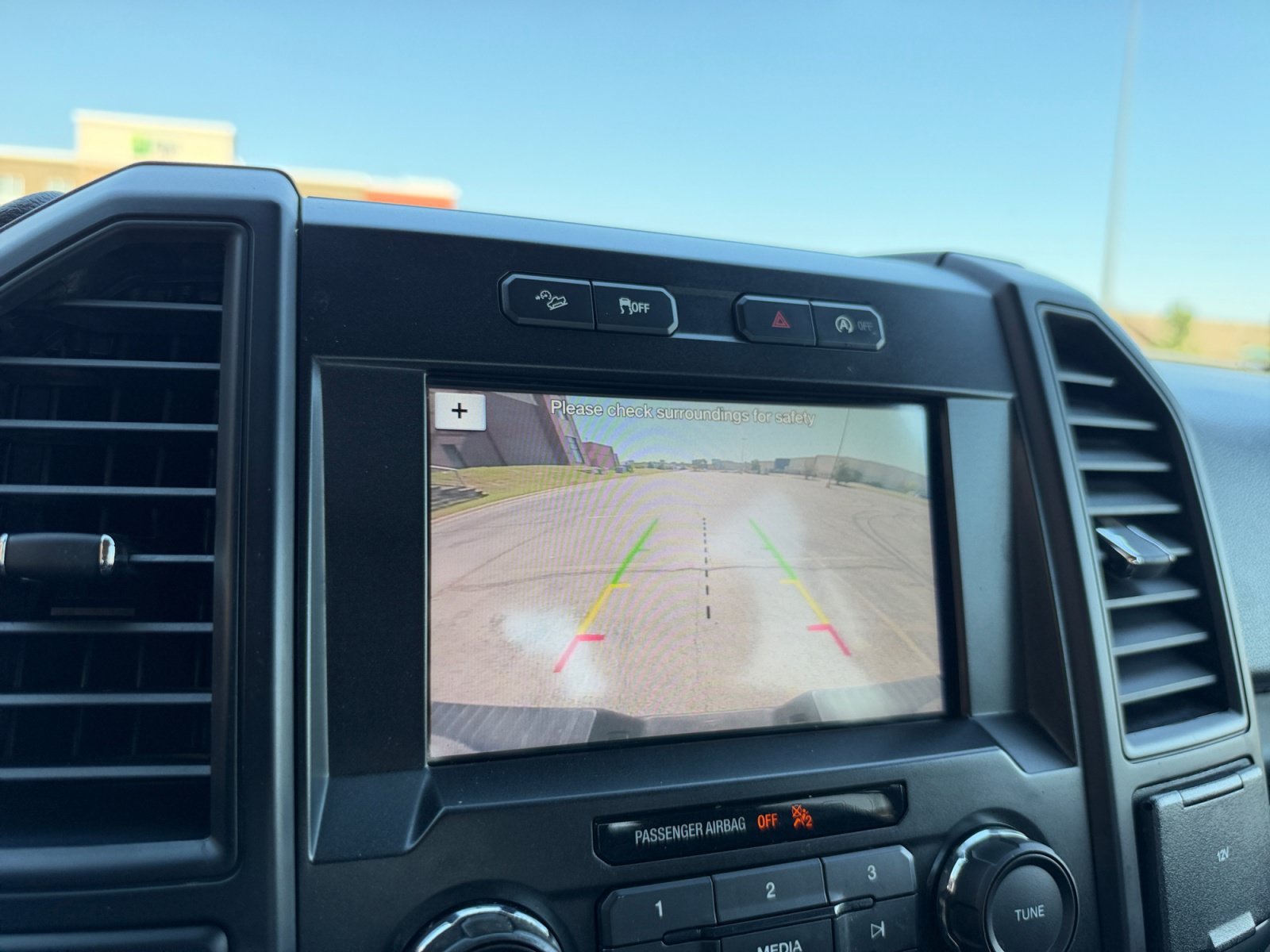 Used 2018 Ford F150 XL w/ Equipment Group 101A Mid AWD/4WD image 27