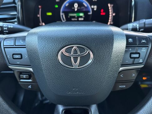 Certified 2025 Toyota Camry LE image 23