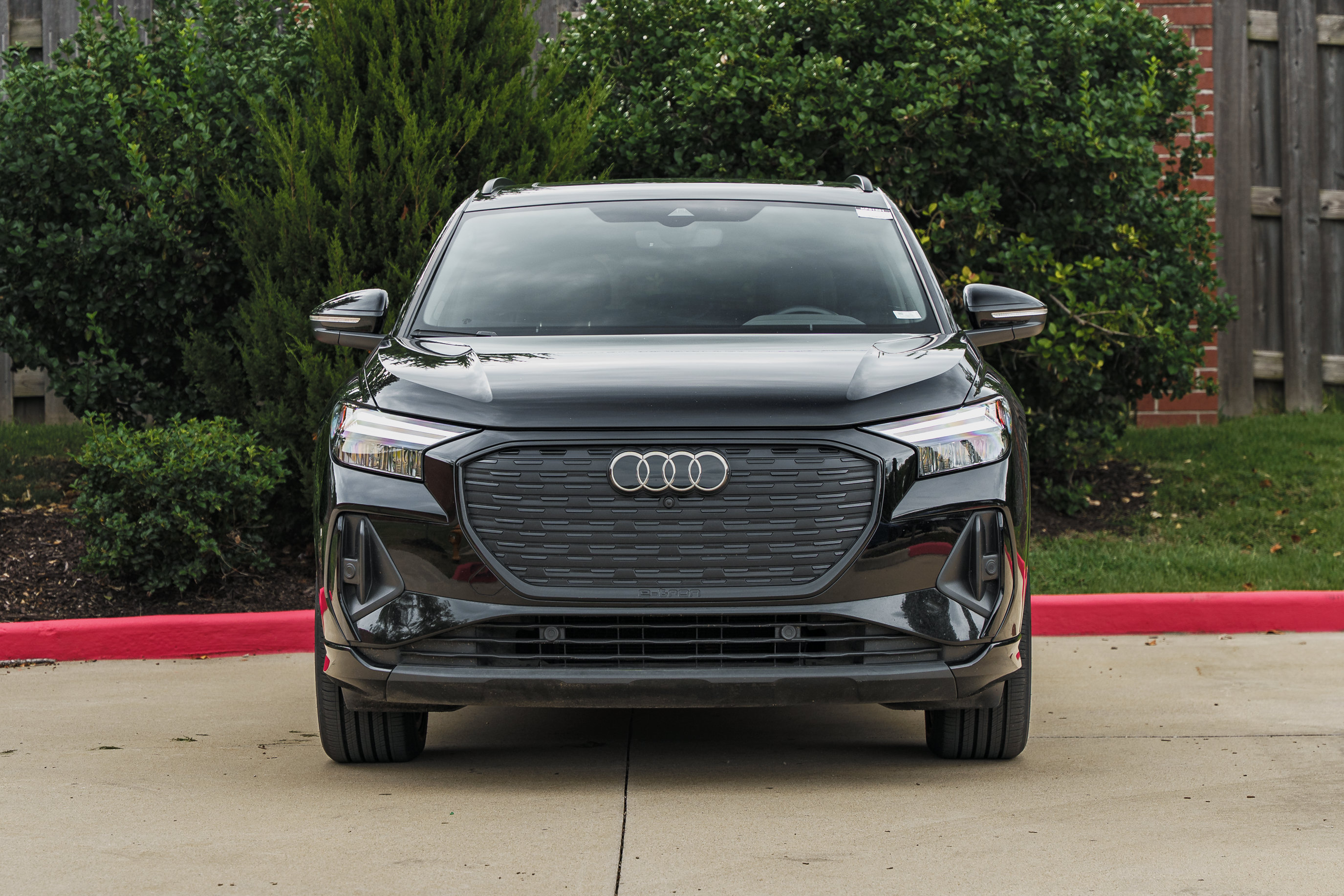 Used 2024 Audi Q4 e-tron Premium Plus w/ Premium Plus AWD/4WD image 28