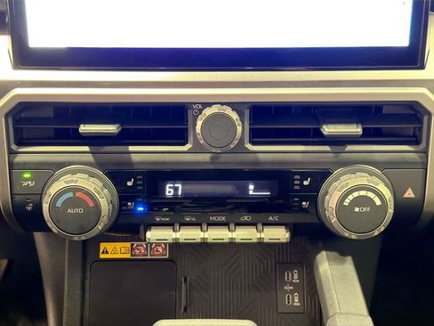 Certified 2025 Toyota 4Runner TRD Off-Road Premium AWD/4WD image 13