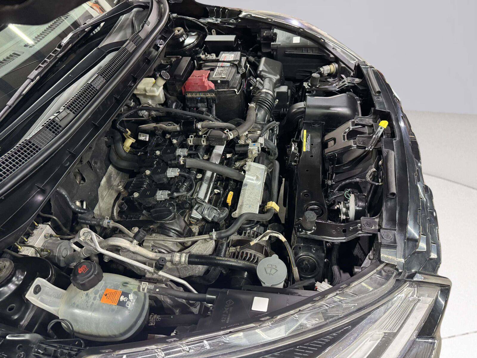 Used 2021 Nissan Kicks SV FWD image 19
