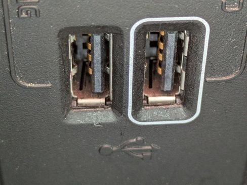 Certified 2022 Volvo XC90 T5 Momentum w/ Climate Package image 23