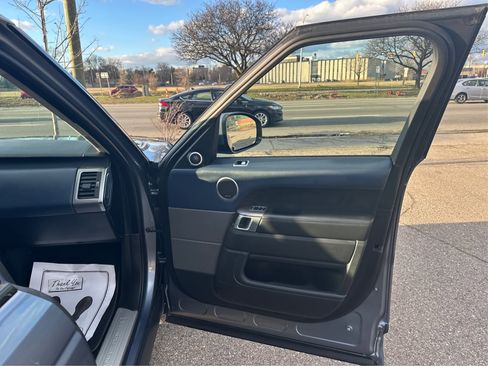 Used 2020 Land Rover Range Rover Sport HSE Dynamic image 25