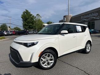 Used 2023 Kia Soul LX w/ Option Group 015 image 1