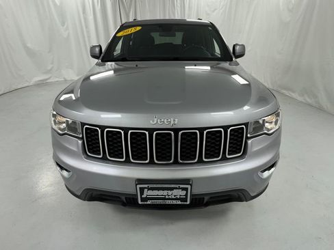 Used 2018 Jeep Grand Cherokee Laredo AWD/4WD image 8