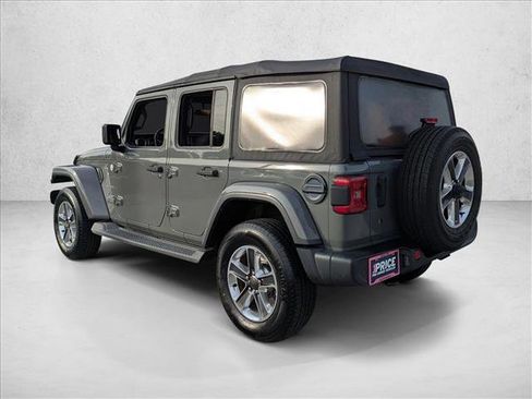 Used 2018 Jeep Wrangler Unlimited Sahara w/ Cold Weather Group image 8