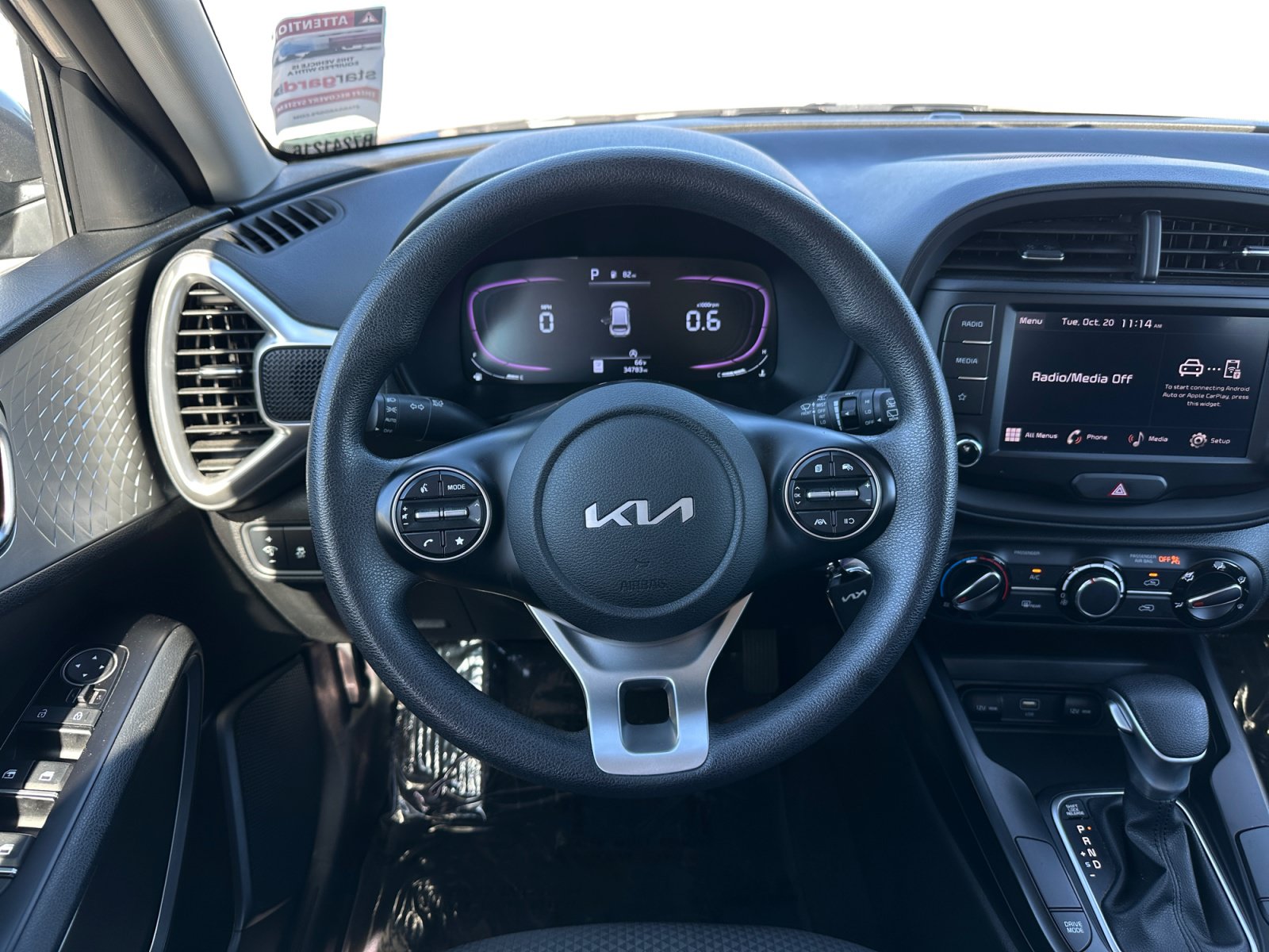 Used 2024 Kia Soul LX w/ LX Technology Package FWD image 12