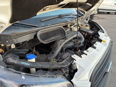 Used 2015 Ford Transit 250 130 Low Roof w/ Exterior Upgrade Package image 32