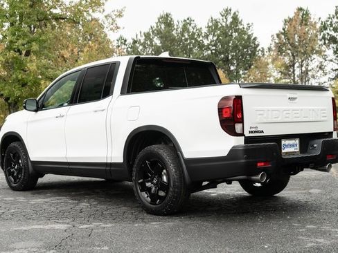 New 2026 Honda Ridgeline Black Edition image 6
