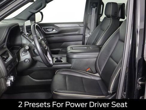 Used 2021 GMC Yukon XL SLT w/ SLT Premium Package image 34