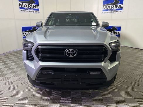 Used 2024 Toyota Tacoma SR5 AWD/4WD image 12
