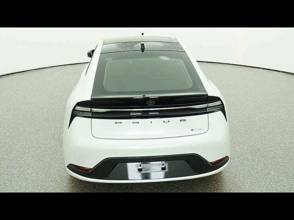 New 2026 Toyota Prius Plug-In Hybrid FWD image 77