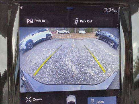 Used 2018 Volvo XC60 T6 Inscription w/ Luxury Seat Package image 17