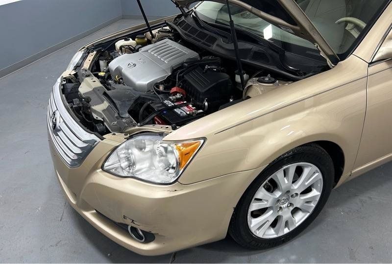 Used 2010 Toyota Avalon XL FWD image 18