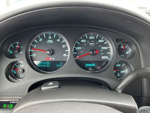 Used 2010 Chevrolet Silverado 1500 LTZ w/ Z71 Appearance Package image 8