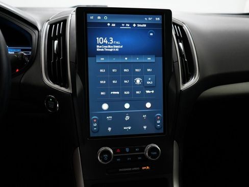 Used 2022 Ford Edge SE w/ Black Appearance Package AWD/4WD image 29