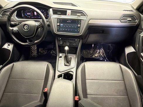 Used 2019 Volkswagen Tiguan SEL FWD image 12