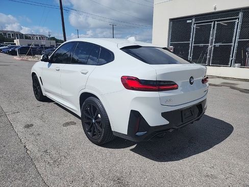 Certified 2025 BMW X4 xDrive30i w/ M Sport Package AWD/4WD image 6