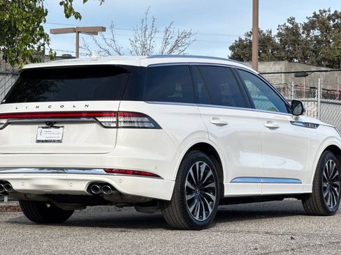 Used 2022 Lincoln Aviator Black Label Grand Touring w/ Class IV Trailer Tow Package image 4