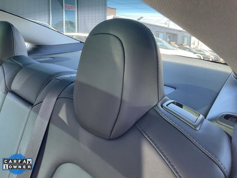 Used 2023 Tesla Model 3 Standard Range image 30