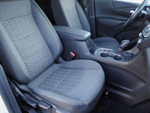 Used 2023 Chevrolet Equinox LT FWD image 18