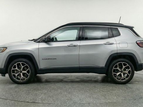 Used 2025 Jeep Compass Limited AWD/4WD image 5