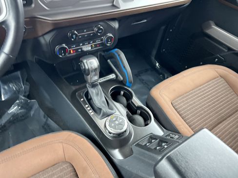 Used 2022 Ford Bronco Outer Banks image 21