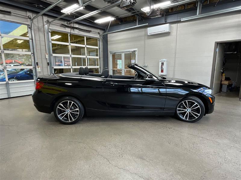 Used 2020 BMW 230i xDrive Convertible w/ Premium Package AWD/4WD image 34