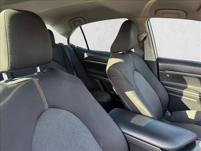 Used 2019 Toyota Camry LE FWD image 15