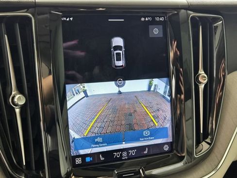 Used 2023 Volvo XC60 B5 Plus w/ Protection Package Premier image 23