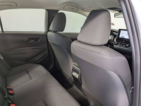Used 2023 Toyota Corolla LE image 29