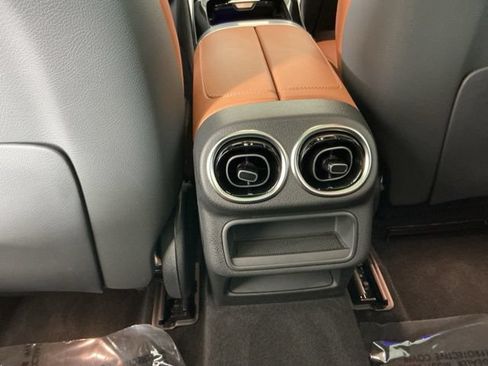 Used 2023 Mercedes-Benz GLC 300 4MATIC image 26