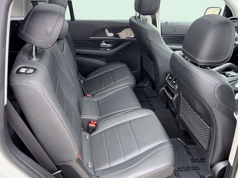 Used 2024 Mercedes-Benz GLS 450 4MATIC image 50