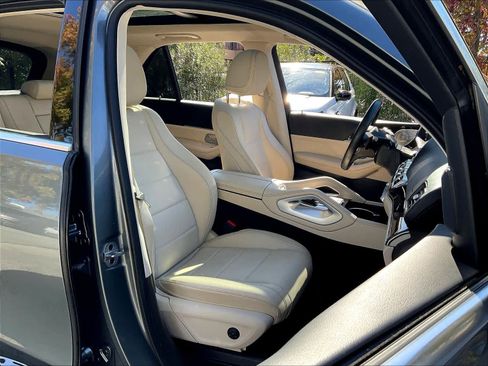 Used 2022 Mercedes-Benz GLE 350 4MATIC image 9
