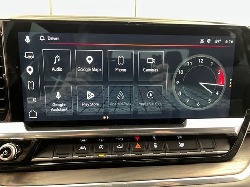 Used 2025 GMC Sierra 1500 SLT AWD/4WD image 44