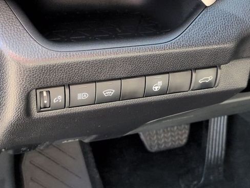 Used 2025 Toyota RAV4 XLE w/ Convenience Package FWD image 17