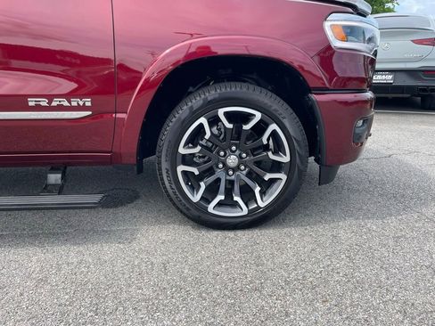 Used 2025 RAM 1500 Limited AWD/4WD image 32